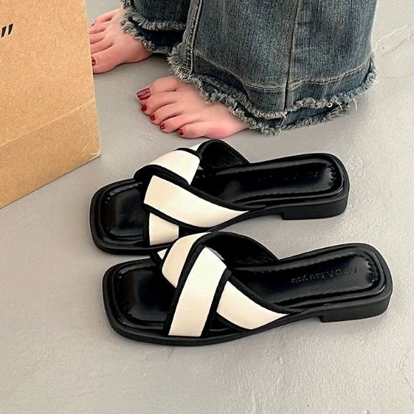 Dép lê quai da chéo đế 2cm cho nữ 2023 phong cách tiểu thư sang chảnh phù hợp đi chơi, đi làm