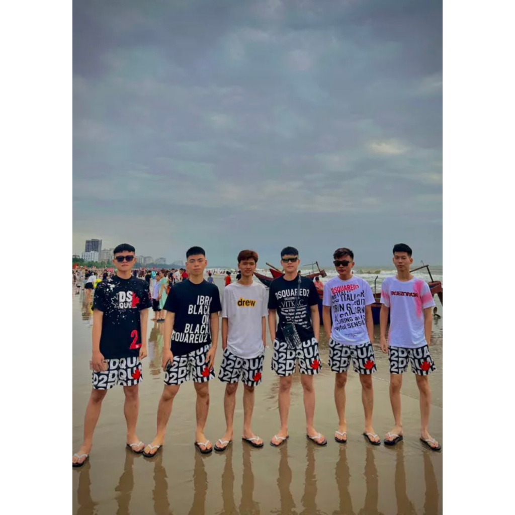 Quần Short Gió Nam Đi Biển DSQ2 Lá Hoạ Tiết Chữ Monogram Đen Trắng Dập Hình Lá Phong Đỏ Hàng Cao Cấp Siêu Hot