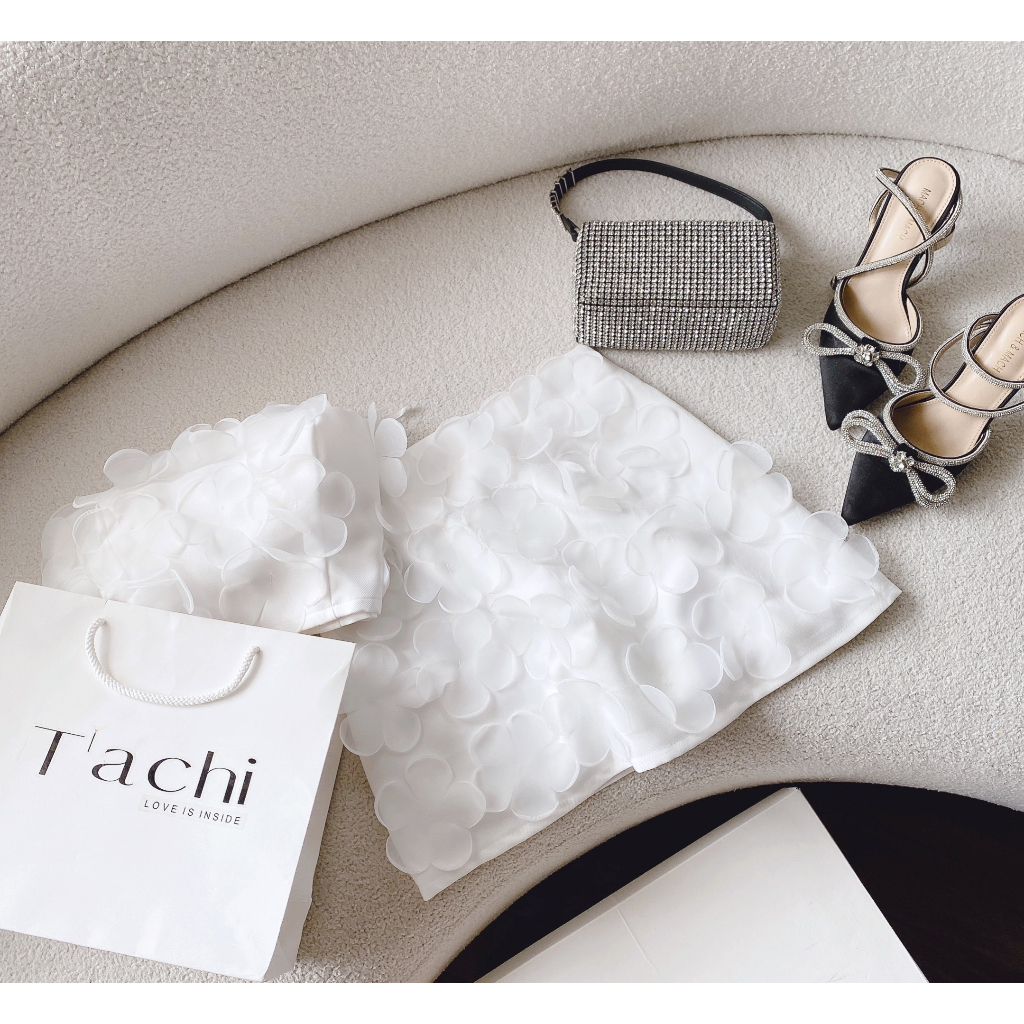 Set croptop trắng kết ren rớt tay +chân váy 💖 KÈM ẢNH THẬT