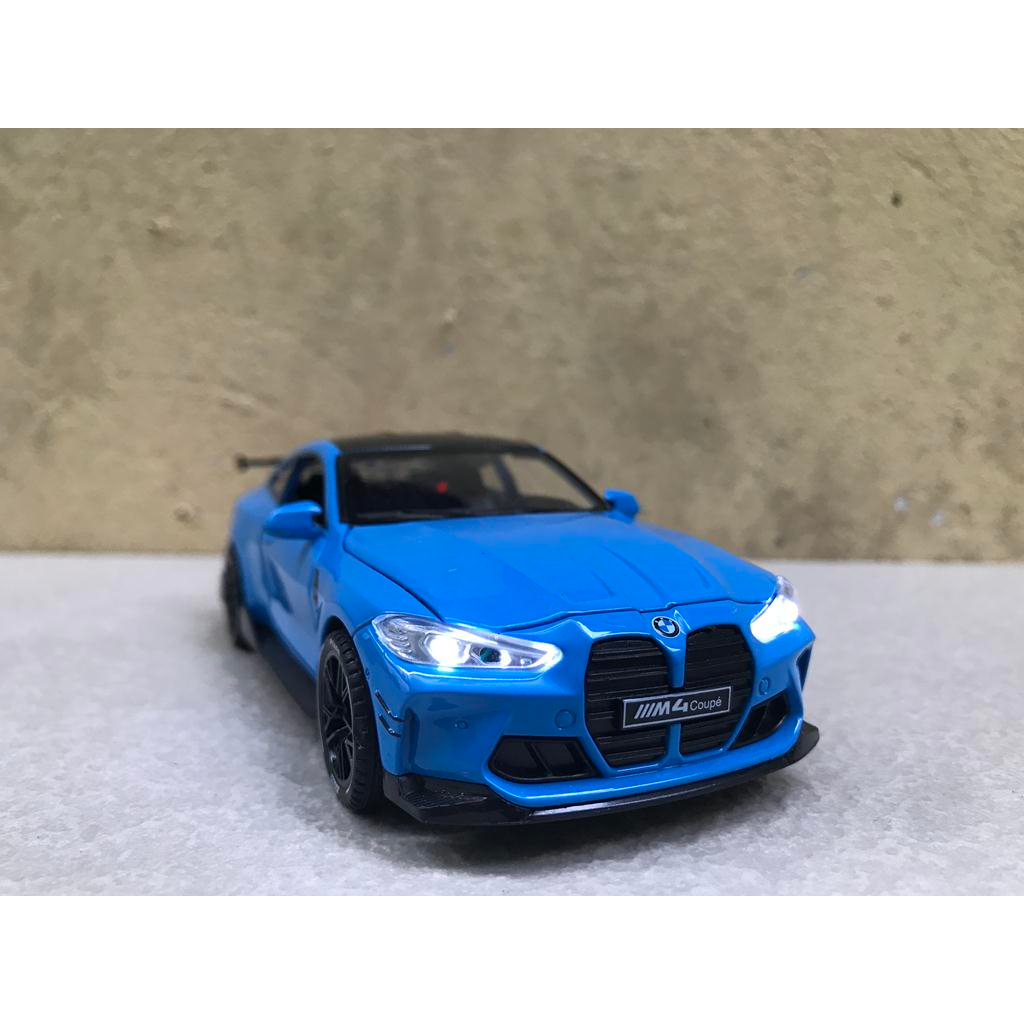 Mô hình xe ô tô BMW M4 Coupe 2022- 1:32