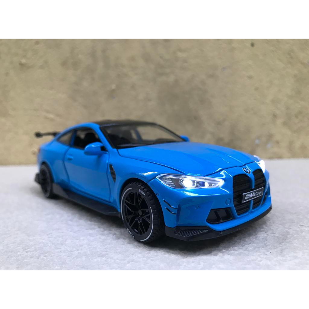 Mô hình xe ô tô BMW M4 Coupe 2022- 1:32