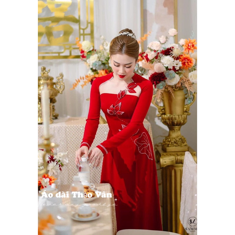 Áo dài cô dâu thiết kế cao cấp cổ cách điệu hoạ tiết sen-TV003