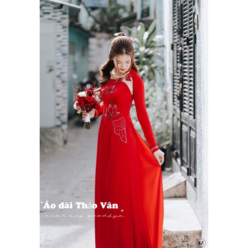 Áo dài cô dâu thiết kế cao cấp cổ cách điệu hoạ tiết sen-TV003
