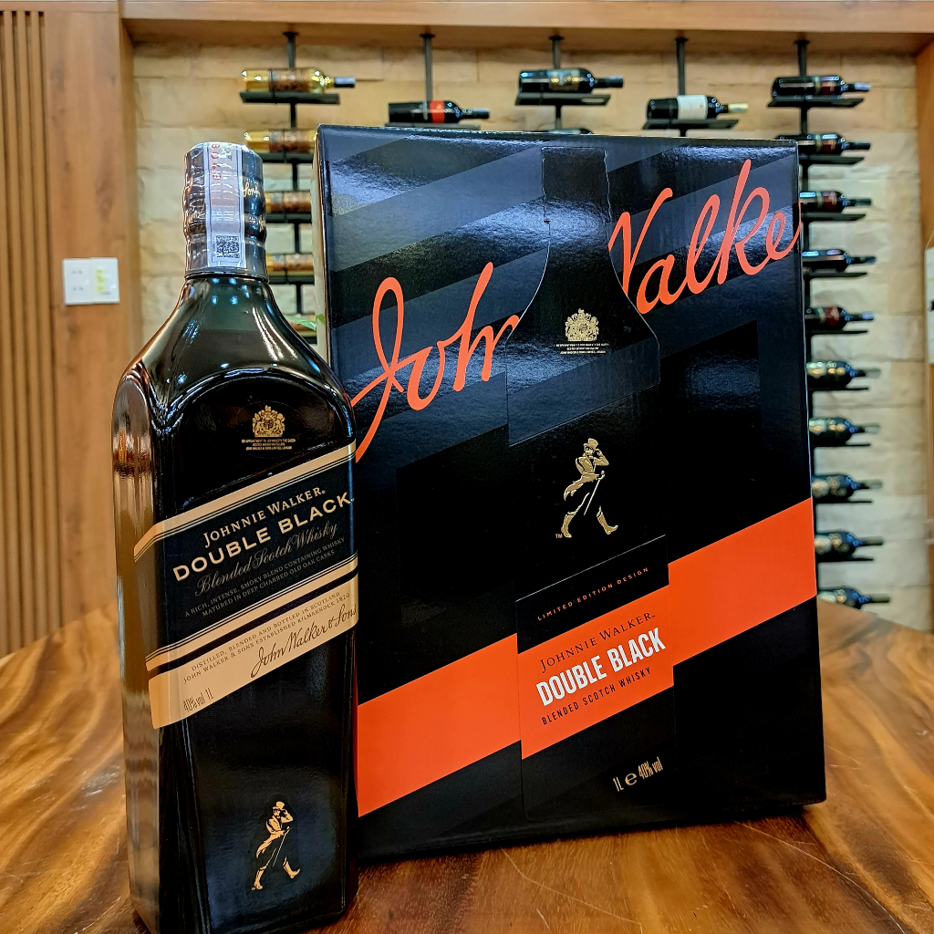 Rượu JOHNNIE WALKER DOUBLE BLACK hộp quà