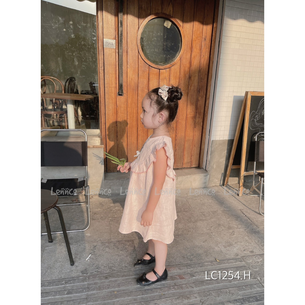 Váy Lennco linen thêu bó hoa giữa ngực cho bé gái