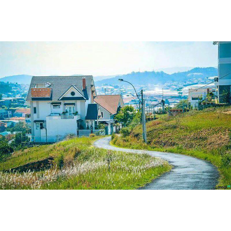 Ống Kính Canon 17-85mm f/4-5.6 IS USM cho Crop Canon Có chống rung Tặng kèm Loa Che Nắng,fillter bảo vệ   Mới 95-98%