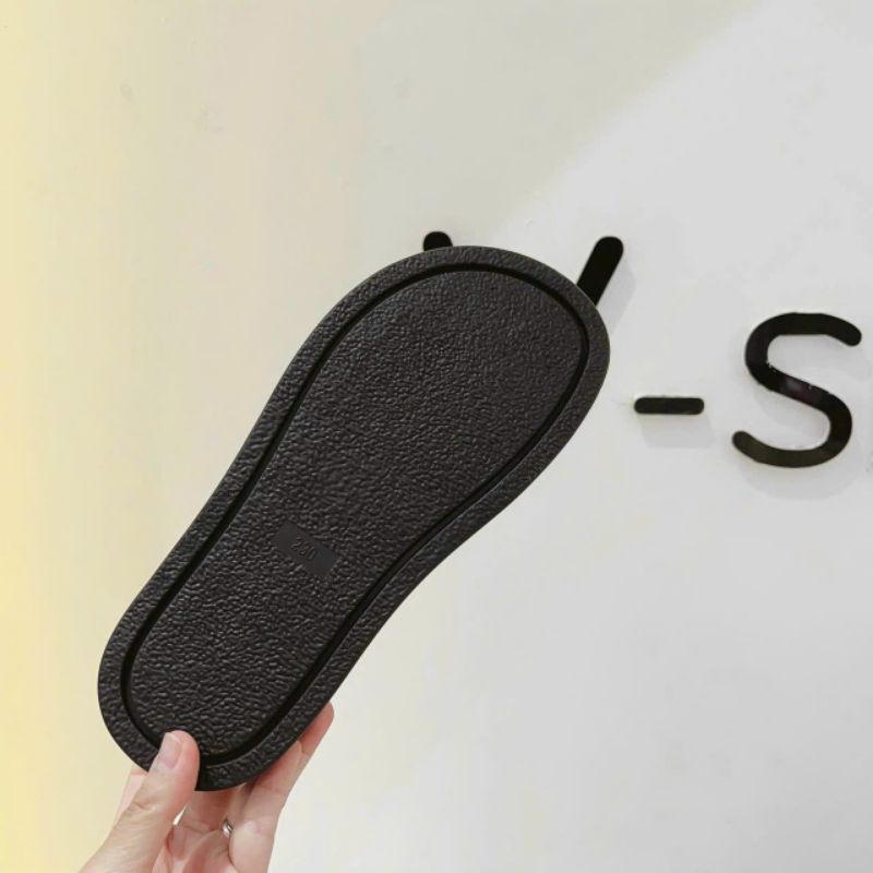 Dép mới !!!! fullbox