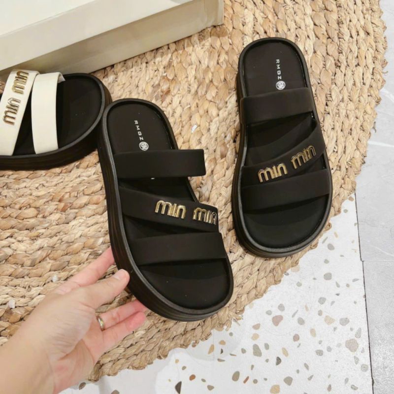 Dép mới !!!! fullbox