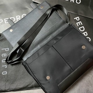 TÚI Pedro Rainier Messenger Bag - Black