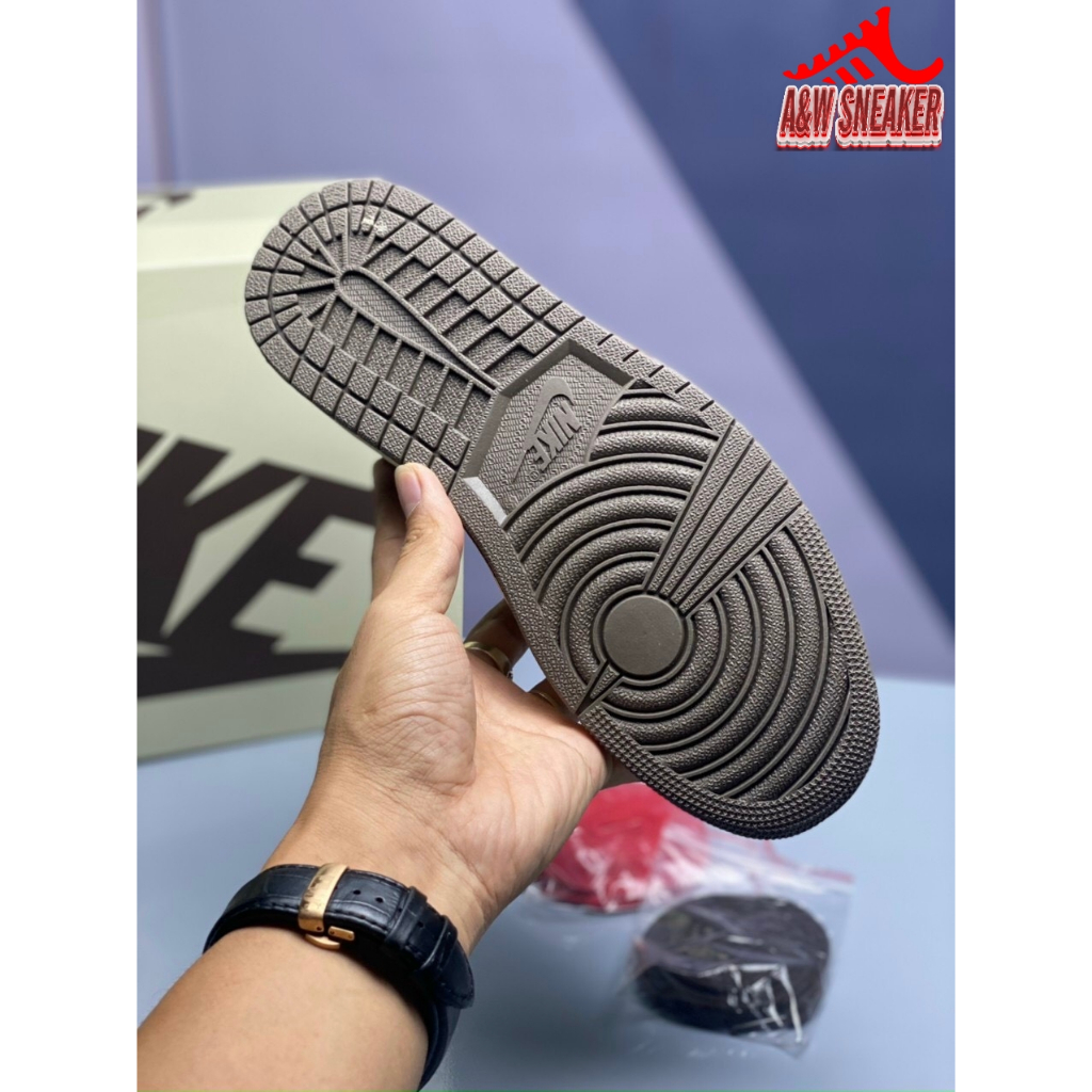 Giày Thể Thao Nike Jordan Travis Scott Reverse