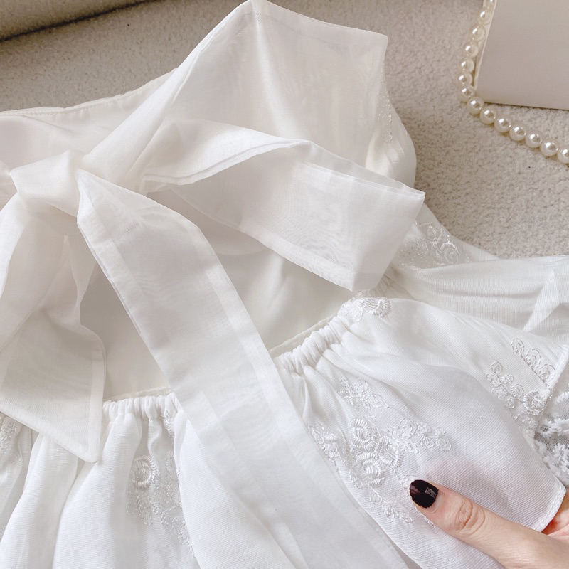 SET ÁO BABYDOLL 2 DÂY THÊU HOA TẦNG PHỐI REN + CHÂN VÁY XOÈ XẾP LY TRẮNG