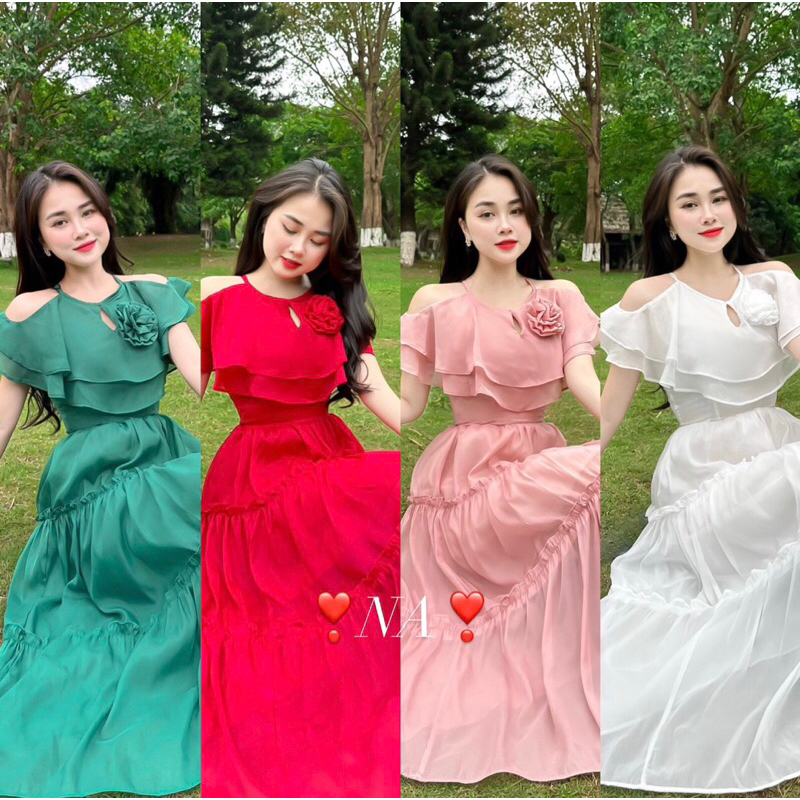 Maxi tơ cổ yếm hoa ngực