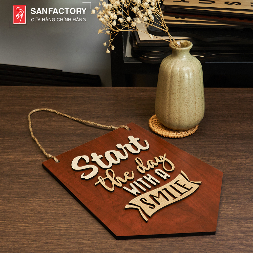 Bảng gỗ treo tường trang trí, Slogan "start the day with a smile”, Decor Phong Cách Vintage cho Homestay, khách sạn