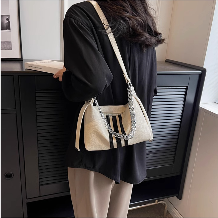 Túi xách nữ đeo chéo đa năng chất da dày siêu bền bỉ Capucha T330