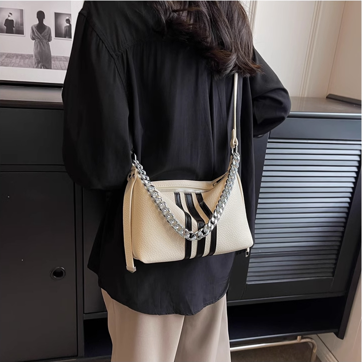 Túi xách nữ đeo chéo đa năng chất da dày siêu bền bỉ Capucha T330