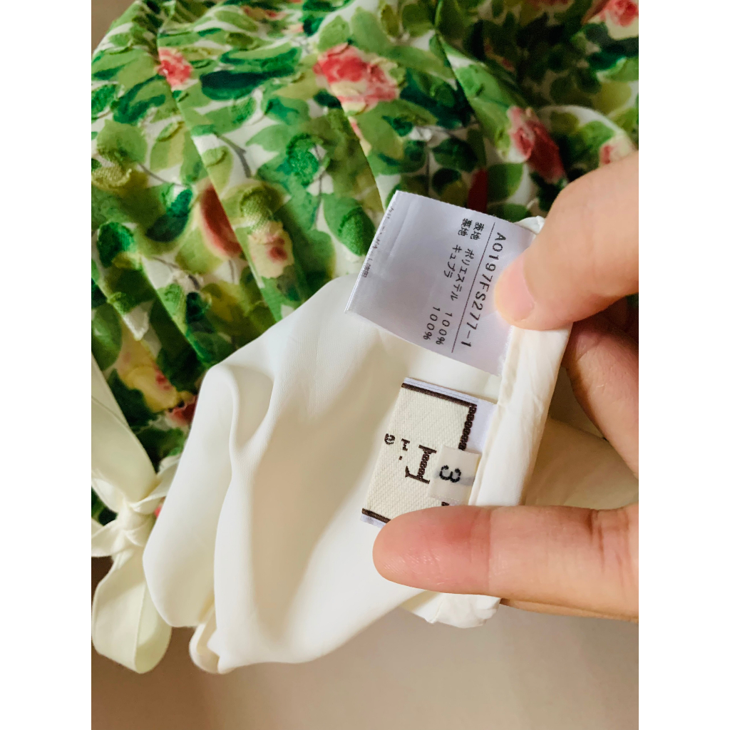 Váy voan hoa xanh hiệu TIARA
