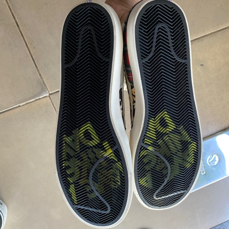 Giày chính hãng đã qua sử dụng