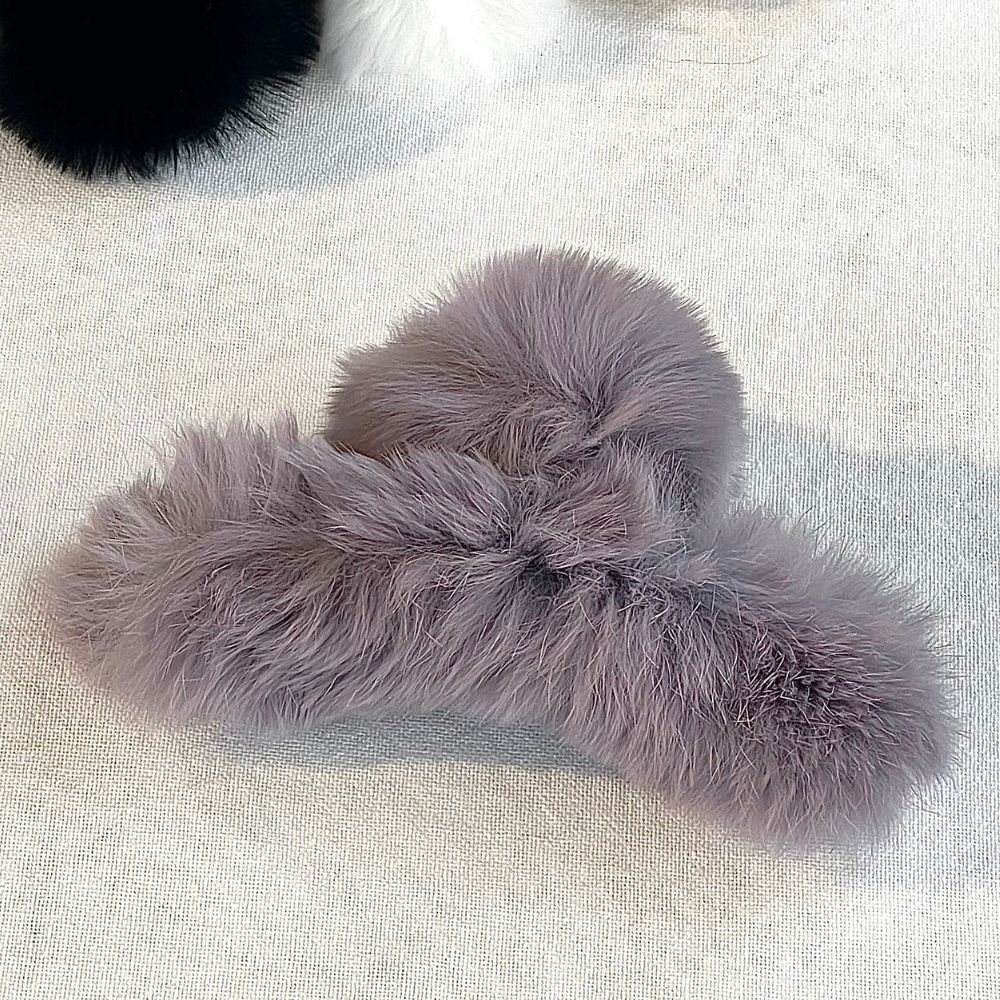 ELRÊVER - Kẹp tóc phối lông phong cách mùa hè cho nữ - Màu ngẫu nhiên - 0323G02