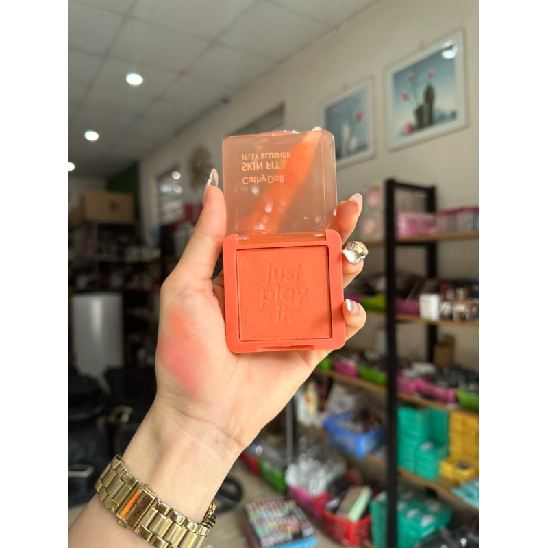 má hồng kem dạng hộp