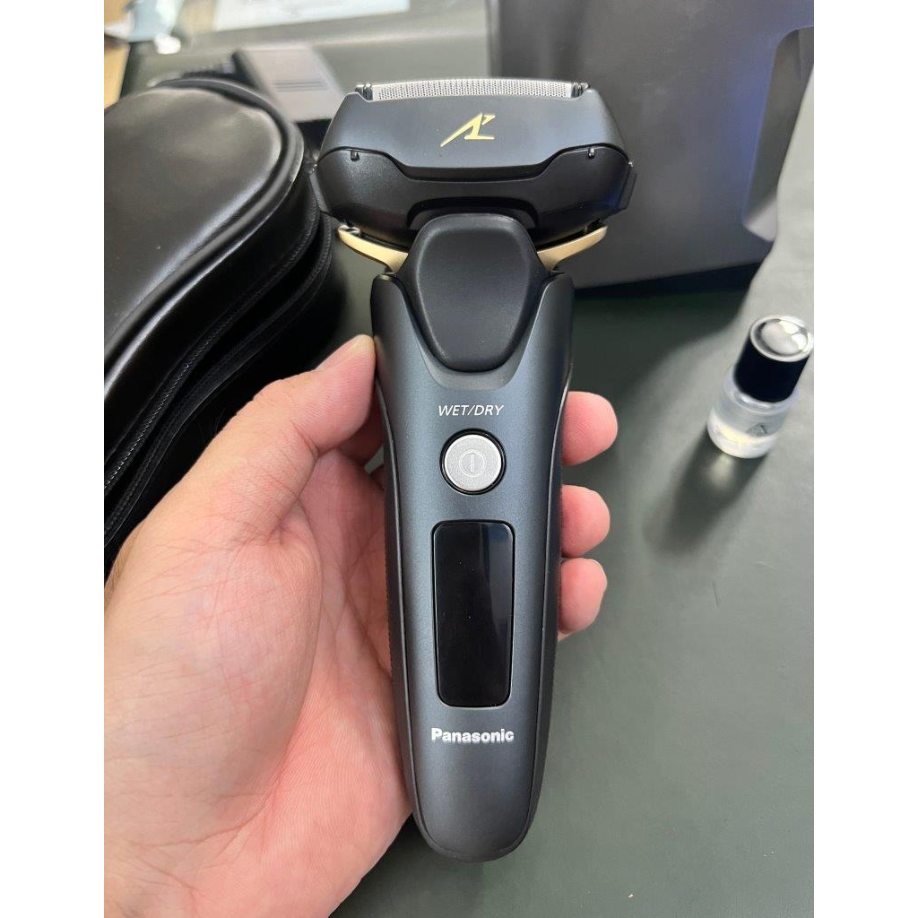 Máy cạo râu Panasonic ARC 5 ES-LV97