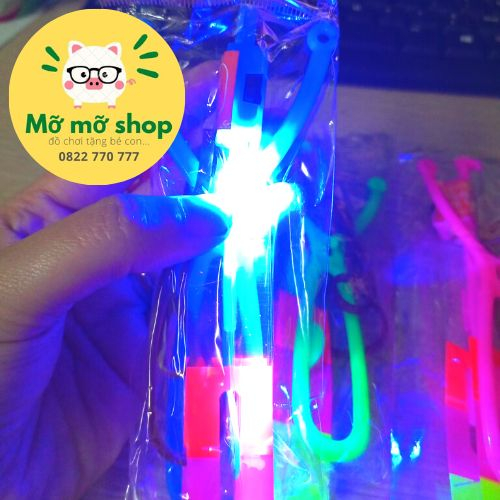 Đồ chơi chong chóng xoay có đèn led bay siêu cao