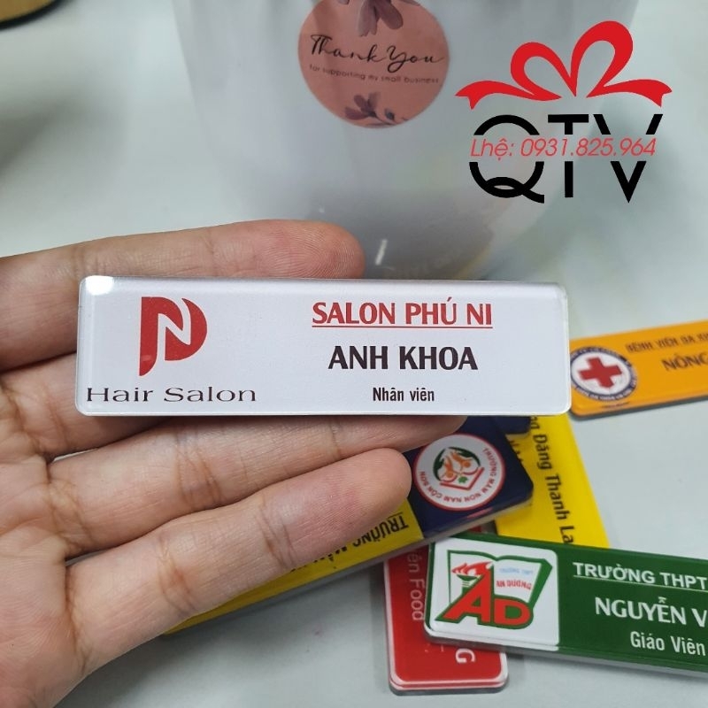 Bảng tên nhân viên mica