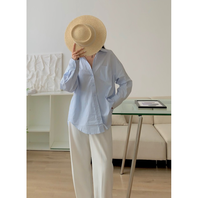 Áo sơ mi xanh pastel