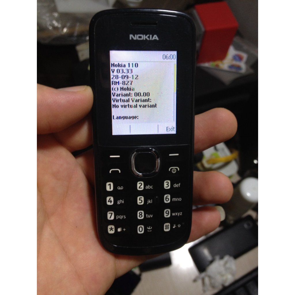 Xác NOKIA 110 trùng imei, màn sọc, sjm sóng căng, mất rung, mất loa, phím bấm ăn, vỏ còn đẹp, không bin