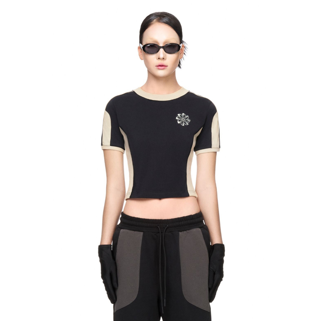 Áo Thun Nữ Ngắn Tay Beuter Black Paneled T-Shirt