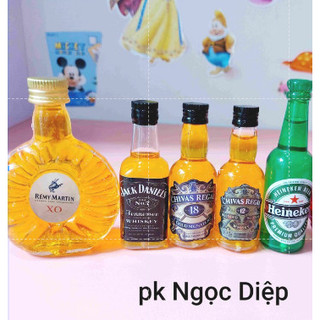 chai nước trang trí