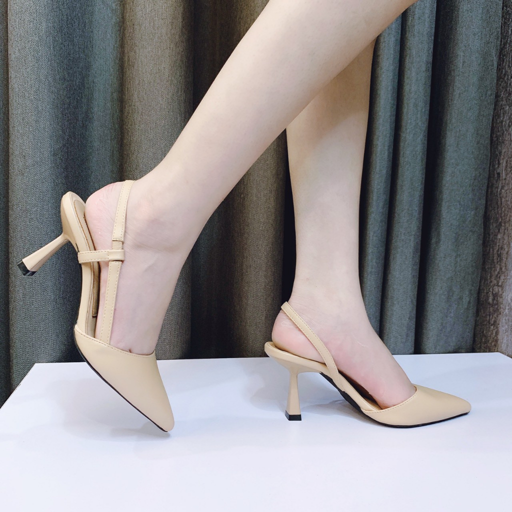 Sandal nữ bít mũi 7cm Hiệu Suna - X292