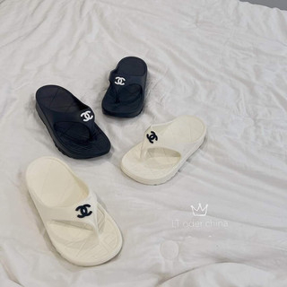 Dép xỏ ngón chữ x