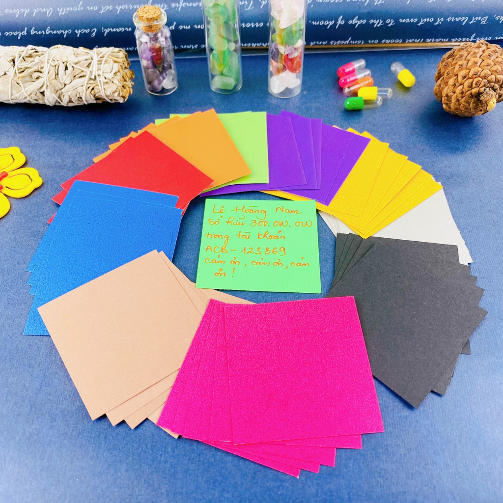 Giấy màu ma thuật   - thực hành Luật Hấp Dẫn