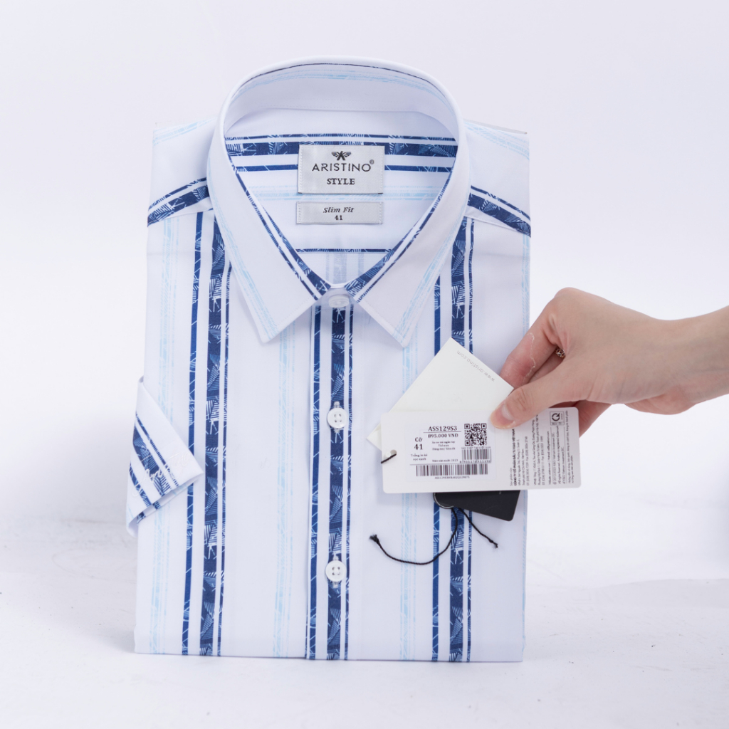 Áo sơ mi nam ngắn tay ARISTINO phom slim fit, họa tiết trắng in kẻ sọc xanh nổi bật, ấn tượng - ASS129S3