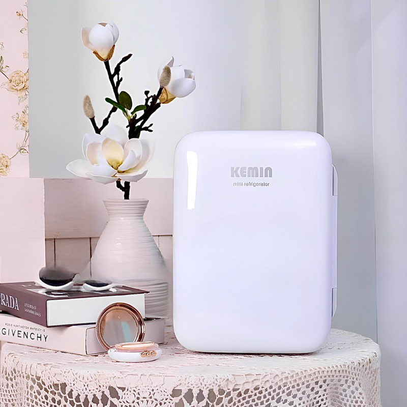 Tủ lạnh mini đựng mỹ phẩm, cắm trên oto Kemin 10L ( bảo hành chính hãng )