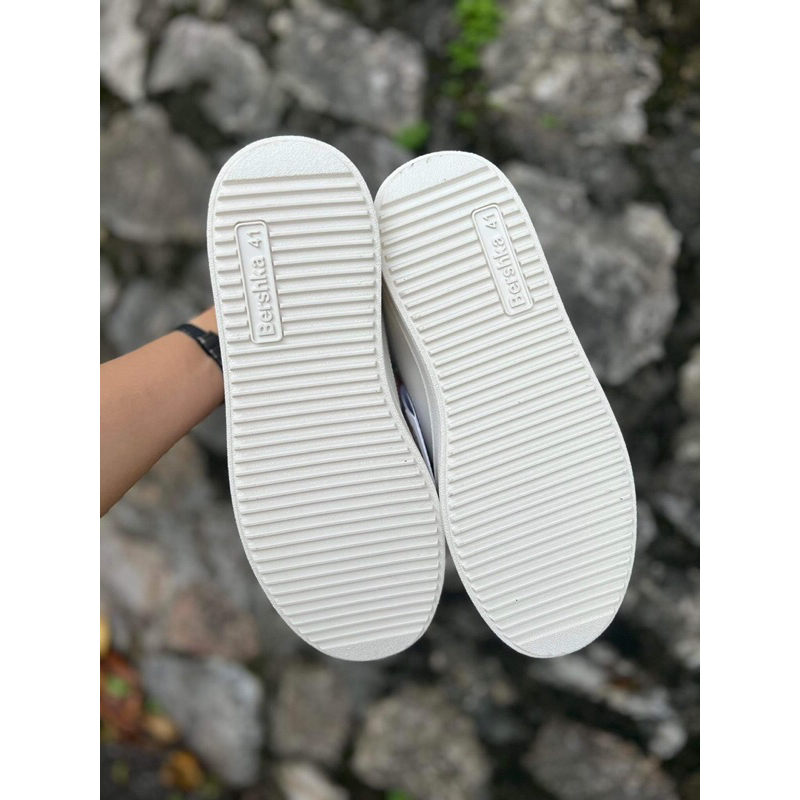 Giày sneakers bérska nam nư chính hãng