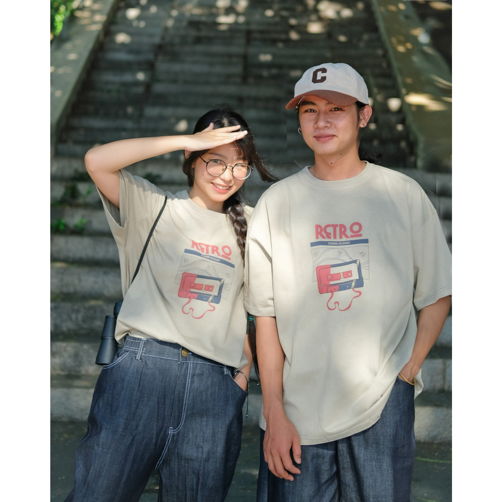 MONATA BLUELIGHT Tee Retro Cassette - Áo thun unisex form rộng