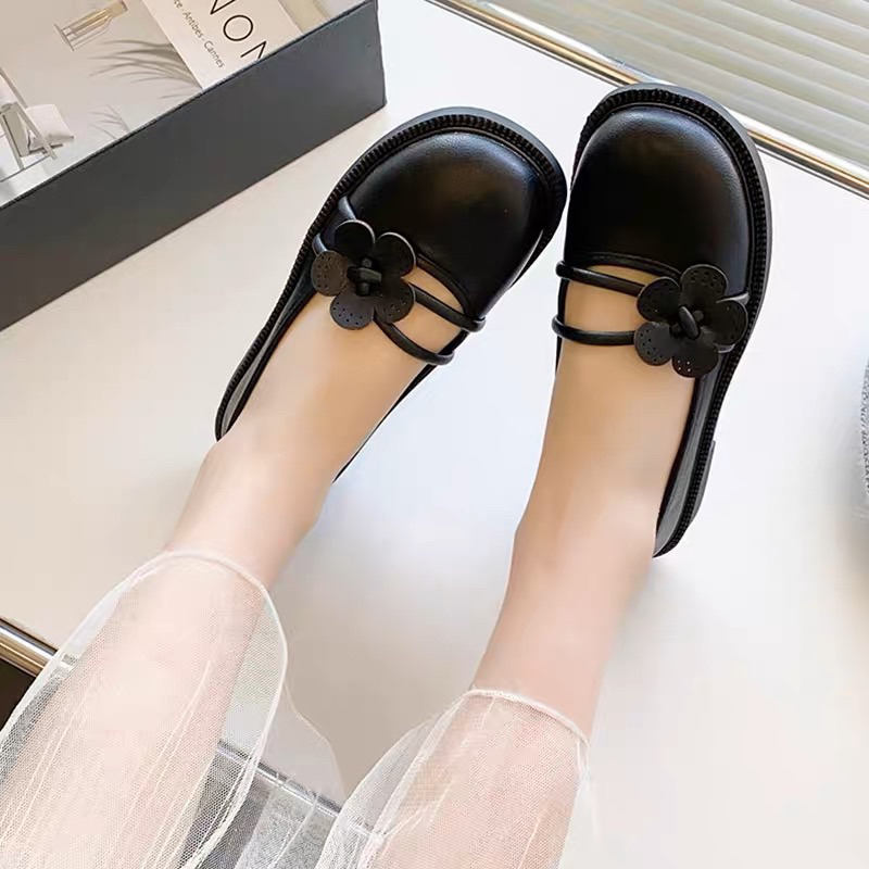 Giày buc bê nữ lobita 2cm cài hoa chất da mềm mại kiểu dáng thời trang
