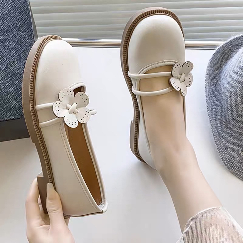 Giày buc bê nữ lobita 2cm cài hoa chất da mềm mại kiểu dáng thời trang