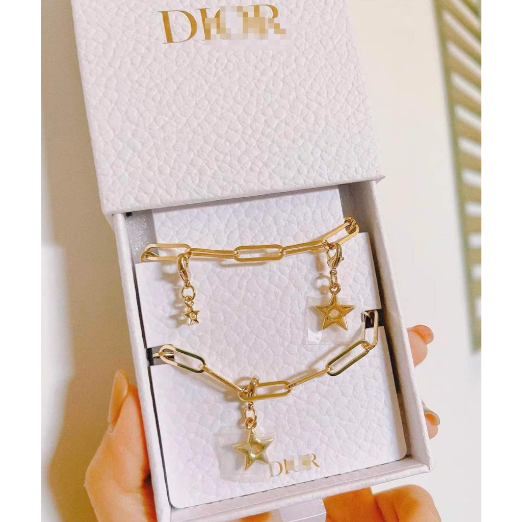 Lắc tay Gift Dior new 2023
