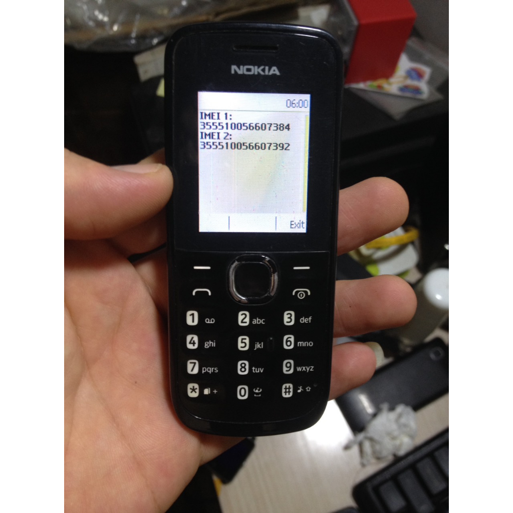 Xác NOKIA 110 trùng imei, màn sọc, sjm sóng căng, mất rung, mất loa, phím bấm ăn, vỏ còn đẹp, không bin