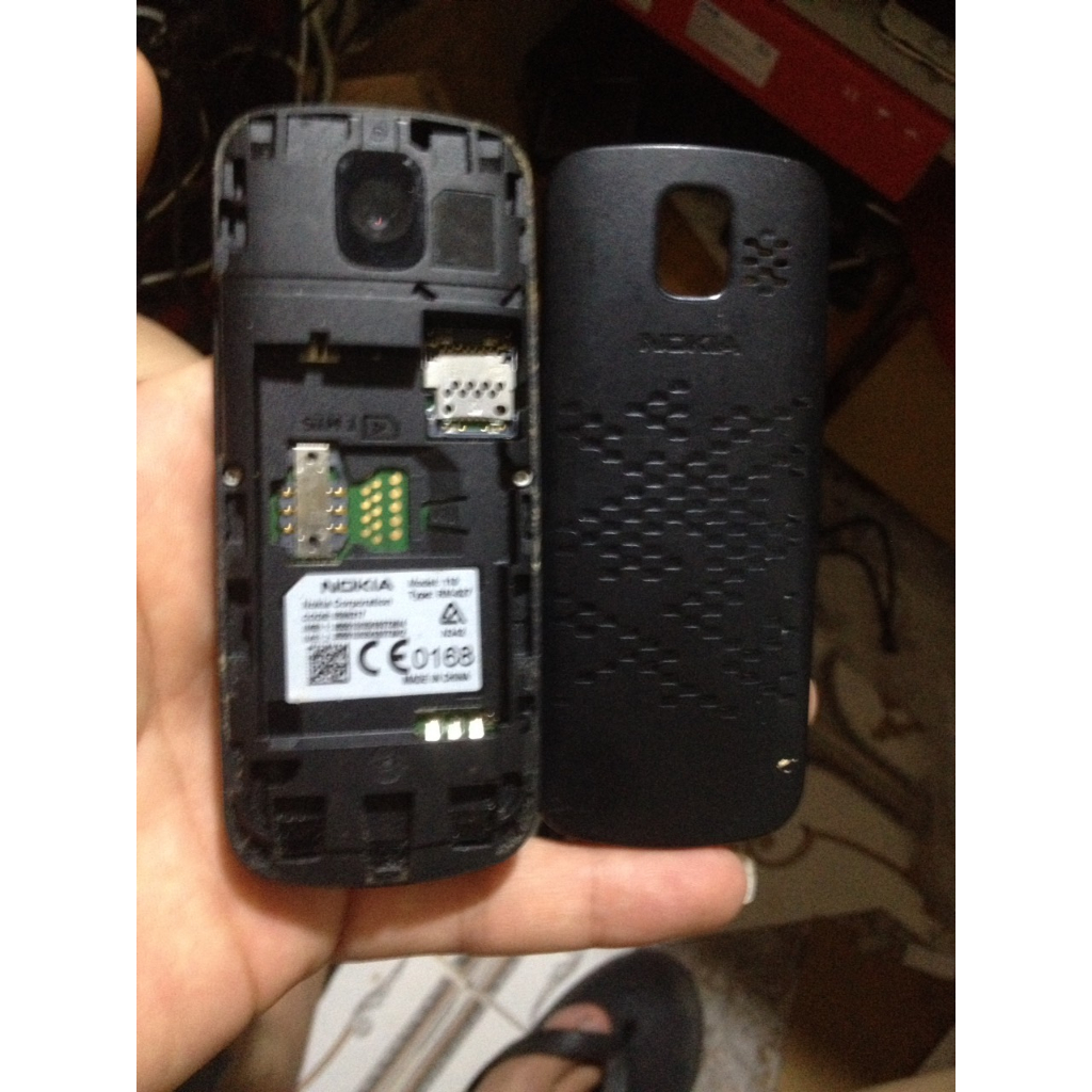 Xác NOKIA 110 trùng imei, màn sọc, sjm sóng căng, mất rung, mất loa, phím bấm ăn, vỏ còn đẹp, không bin