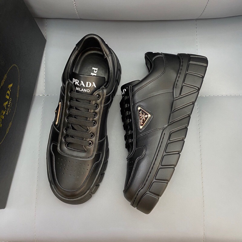 Giày thể thao nam logo Prada màu đen trắng phong cách sneaker đế cao