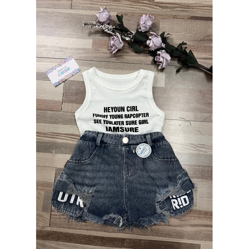 Bộ quần jean rách và áo thun ba lỗ cho bé gái siêu cá tính , năng động ngày hè