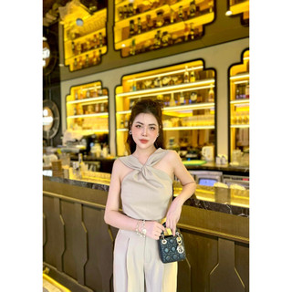 SET SPELY XOẮN NGỰC