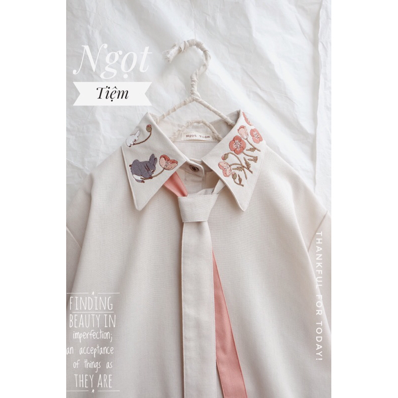 Áo sơ mi thêu totoro