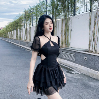 Đầm Ren Cổ Chéo 3 Tầng  Cut Eo YD280374