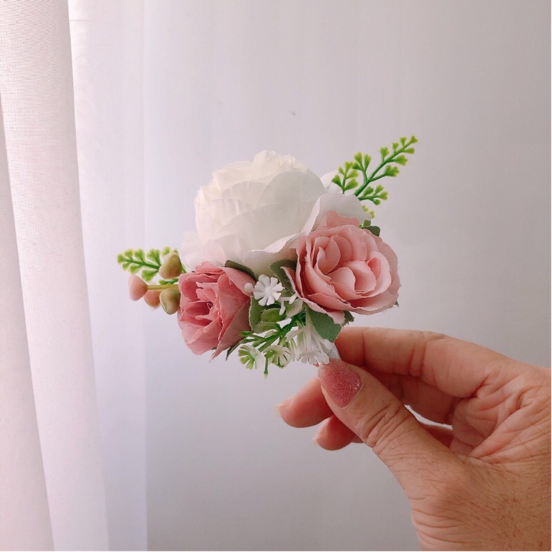 Hoa cài áo chú rể, hoa cài áo cô dâu, hoa cài áo event, hoa cài áo sự kiện, hoa cài áo cho bé