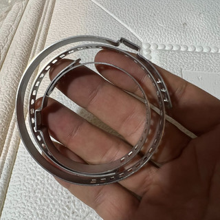 Đai buộc chụp chụi láp thước lái dạng kẹp bóp