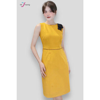 [ Chính hãng ] Đầm nữ cổ thuyền V sau, roban nơ bên vai- vàng- DE THUONG